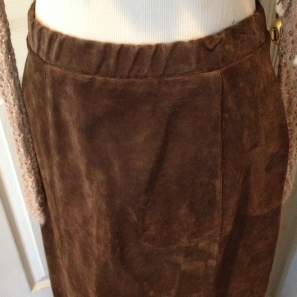 100% suede brown fully lined maxi skirt - Picture 3 of 6
